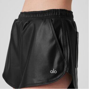 GUC Alo Yoga Faux Leather Power Hour Shorts Black Small